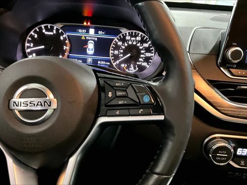Used 2019 Nissan Altima 2.5 Platinum FWD image 25
