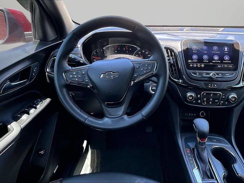 Used 2023 Chevrolet Equinox RS w/ RS Leather Package FWD image 10