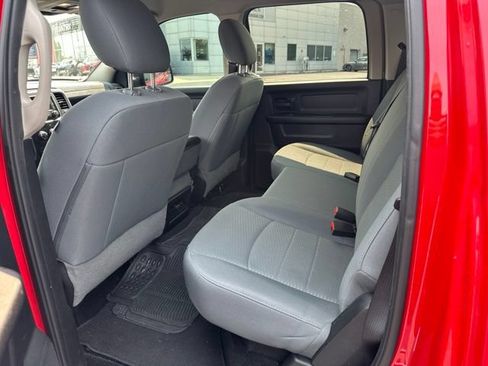 Used 2017 RAM 1500 Express RWD image 14