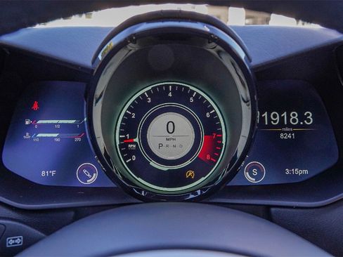 Used 2020 Aston Martin V8 Vantage Coupe image 6