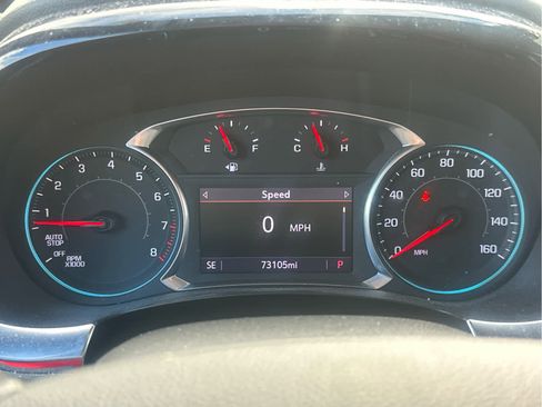 Used 2022 Chevrolet Traverse LT image 33