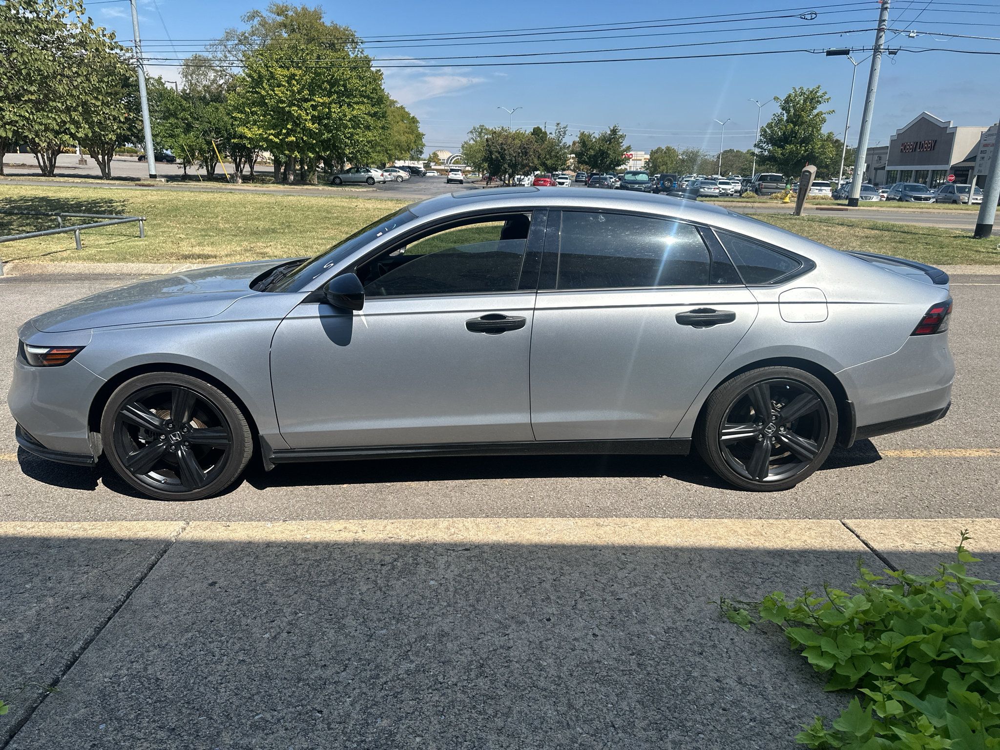 Used 2025 Honda Accord Sport image 7