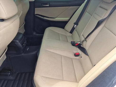 Used 2018 Lexus IS 300 AWD w/ Comfort Package image 17