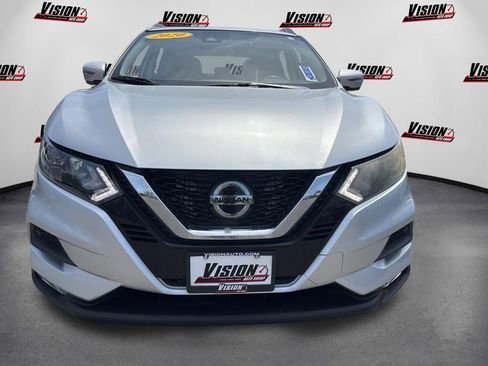 Used 2020 Nissan Rogue Sport SV w/ Technology Package AWD/4WD image 2
