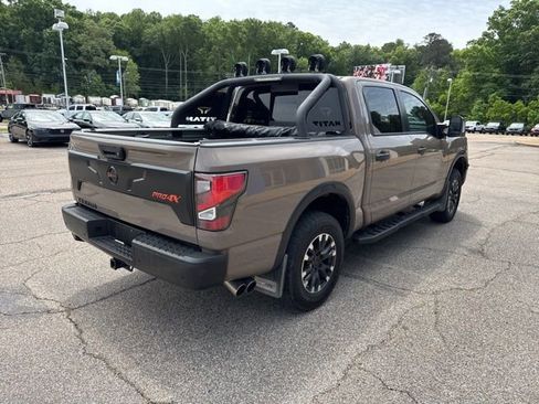 Used 2021 Nissan Titan PRO-4X w/ Pro-4x Convenience Package AWD/4WD image 7