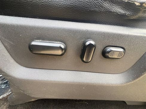 Used 2014 Ford F350 Lariat w/ Chrome Package image 29