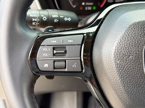 Used 2025 Honda Pilot EX-L image 20