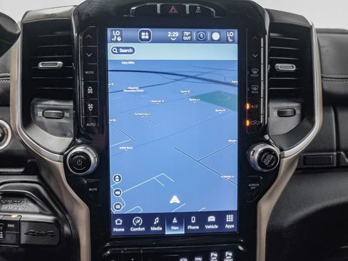 Used 2023 RAM 3500 Laramie AWD/4WD image 21