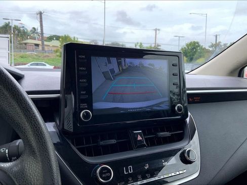 Used 2022 Toyota Corolla LE image 20