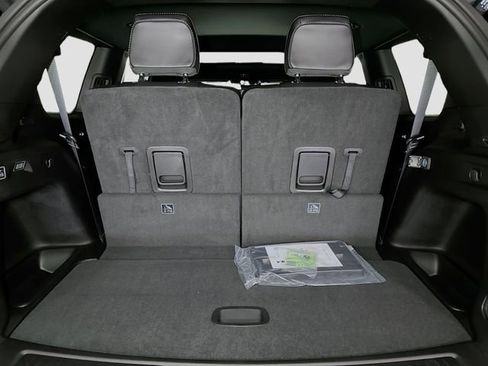 New 2025 Jeep Grand Cherokee L Altitude image 30