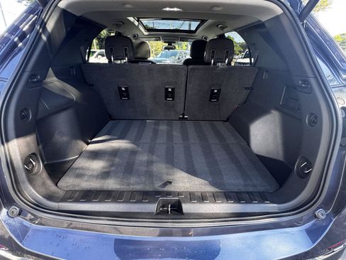 Certified 2019 Chevrolet Equinox LT w/ Sun & Navigation Package AWD/4WD image 11