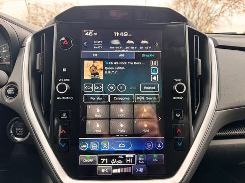 Used 2025 Subaru Crosstrek 2.0i Premium image 20