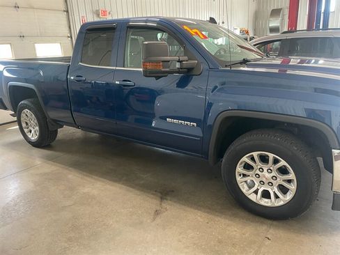 Used 2017 GMC Sierra 1500 SLE w/ SLE Value Package AWD/4WD image 5