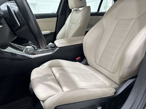 Used 2020 BMW 330i xDrive Sedan w/ Premium Package image 19