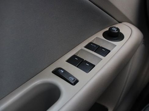 Used 2012 Ford Fusion SE image 7