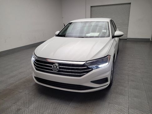 Used 2019 Volkswagen Jetta SE FWD image 15