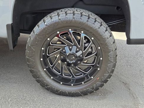 Used 2025 Chevrolet Silverado 1500 Custom RWD image 3