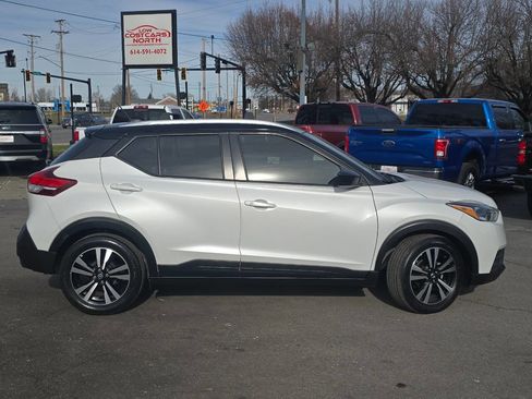 Used 2020 Nissan Kicks SV image 14