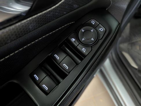 Used 2023 Chevrolet Traverse Premier image 30