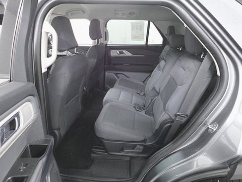 Used 2025 Ford Explorer Active image 22