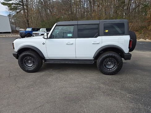 New 2025 Ford Bronco Outer Banks w/ Sasquatch Package image 7