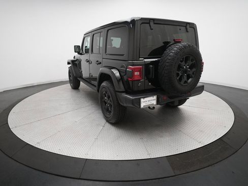 Used 2019 Jeep Wrangler Unlimited Sahara w/ Quick Order Package 24M Moab image 33