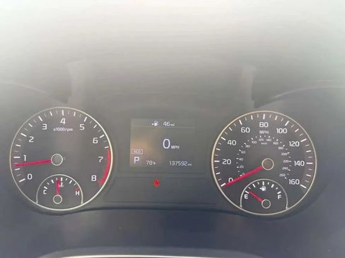 Used 2019 Kia Optima LX FWD image 16