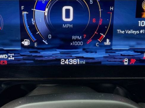 Used 2025 Chevrolet Tahoe LT image 12