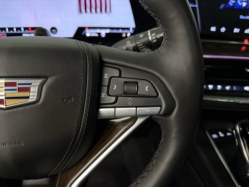 Used 2024 Cadillac Escalade Sport Platinum w/ LPO, ONYX Package image 12