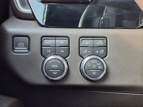 Used 2023 GMC Sierra 1500 SLT w/ SLT Premium Package image 14