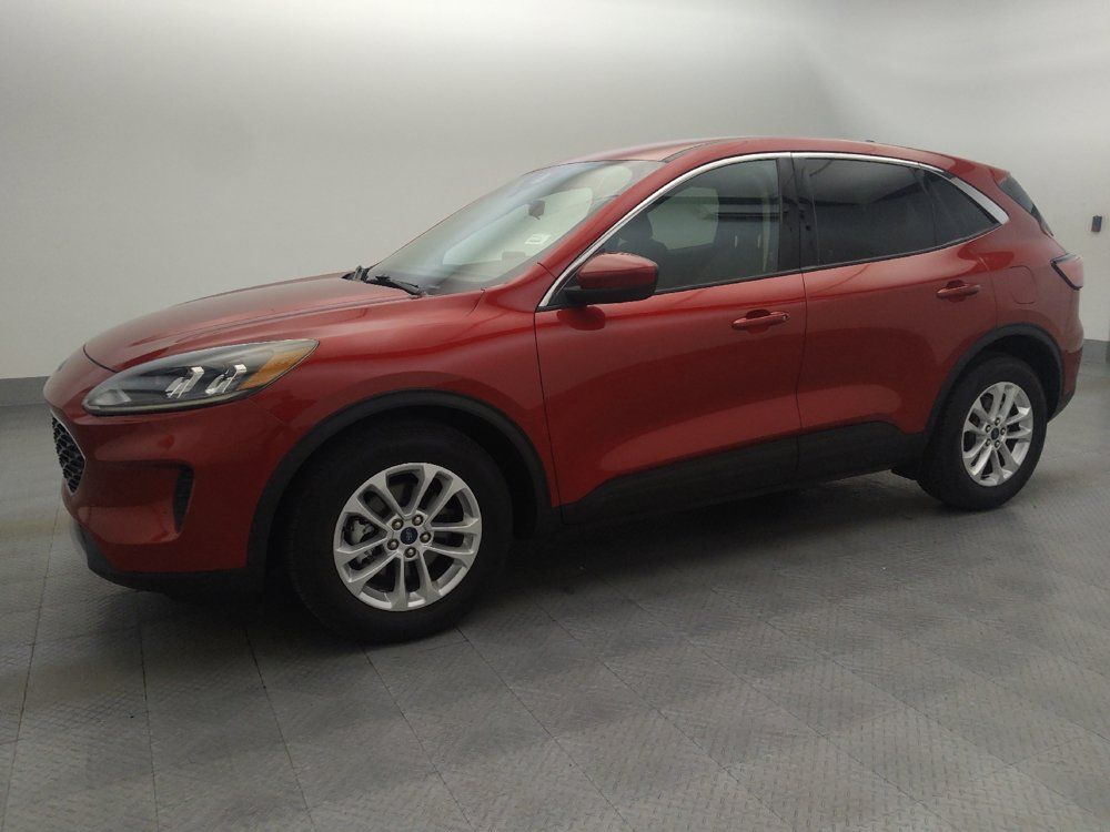 Used 2020 Ford Escape SE FWD image 2