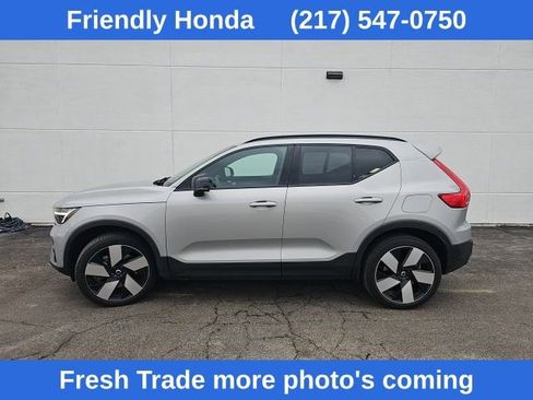 Used 2023 Volvo XC40 Recharge Ultimate image 2