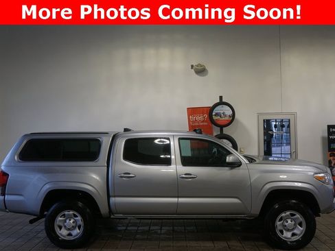 Used 2023 Toyota Tacoma SR image 2