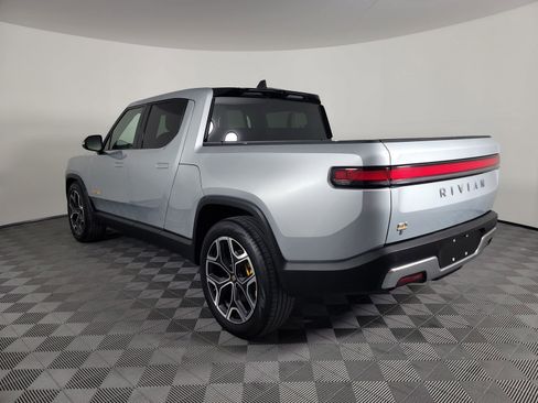 Used 2023 Rivian R1T Adventure image 3