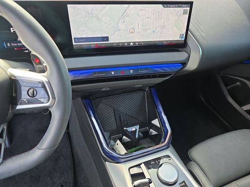 Used 2025 BMW X3 M50 w/ Premium Package image 31