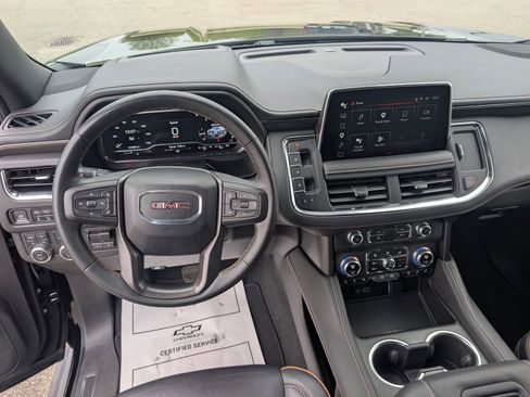 Used 2023 GMC Yukon XL AT4 w/ AT4 Premium Plus Package AWD/4WD image 13
