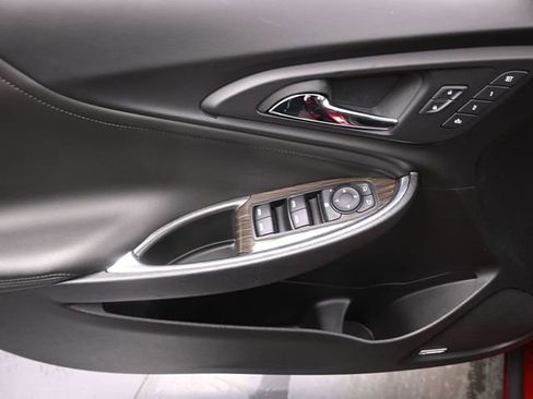 Used 2024 Chevrolet Malibu LT image 13