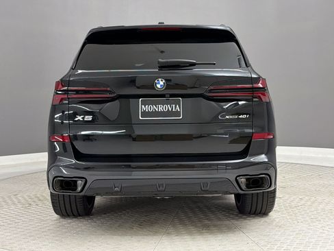 Certified 2025 BMW X5 xDrive40i w/ M Sport Package AWD/4WD image 10