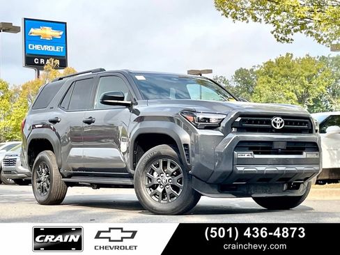 Used 2025 Toyota 4Runner SR5 AWD/4WD image 1