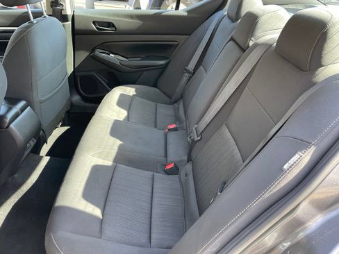 Certified 2024 Nissan Altima 2.5 SV FWD image 8