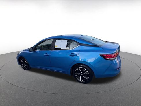 Used 2025 Nissan Sentra SV image 10