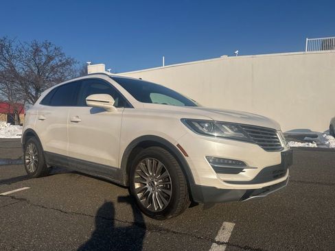 Used 2016 Lincoln MKC Reserve w/ Lincoln MKC Climate Package image 1
