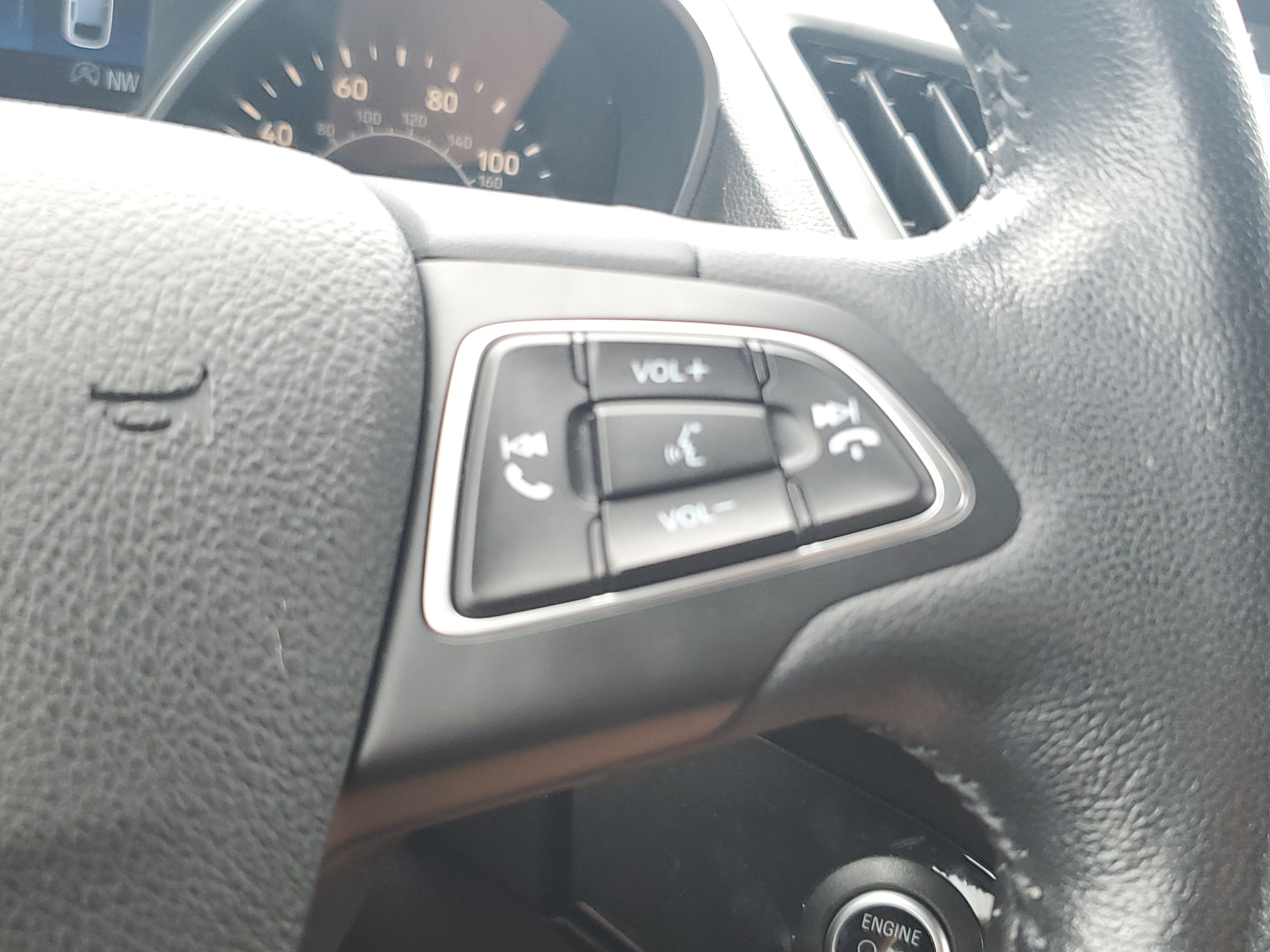 Used 2019 Ford Escape Titanium AWD/4WD image 24