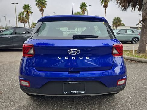 New 2026 Hyundai Venue SEL image 6