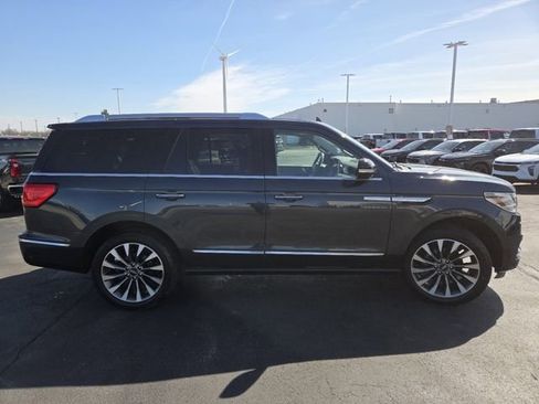 Used 2021 Lincoln Navigator Reserve w/ Luxury Package image 26