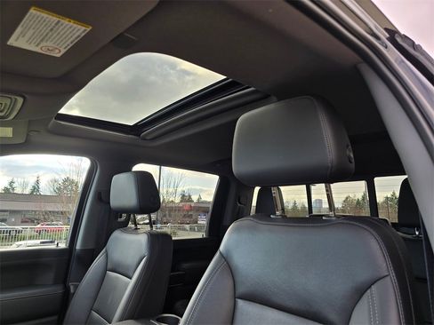 Used 2021 Chevrolet Silverado 2500 LTZ w/ LTZ Premium Package image 25