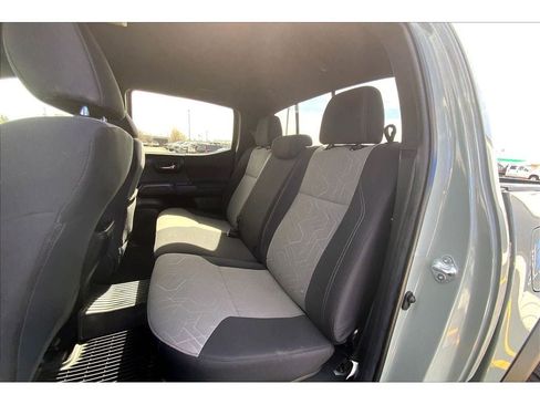 Used 2023 Toyota Tacoma TRD Off-Road image 26