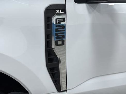 Used 2023 Ford F250 XL image 34