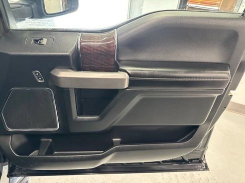 Used 2016 Ford F150 Platinum w/ Max Trailer Tow Package AWD/4WD image 30