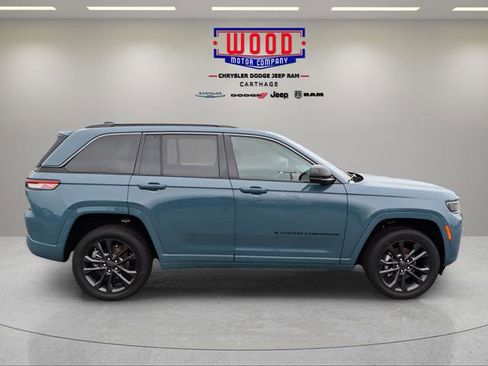 New 2026 Jeep Grand Cherokee Limited AWD/4WD image 2